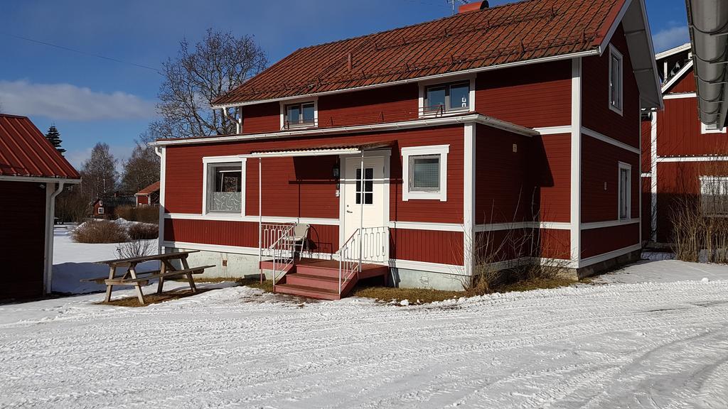 Vintergatans Bakficka Homestay Insjön Kültér fotó